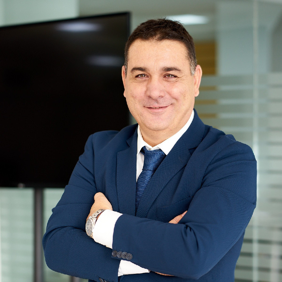 Víctor Campos Arias