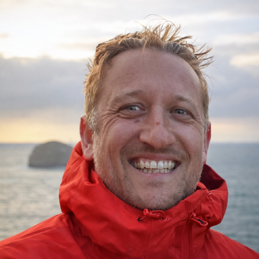 Tom Scott